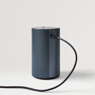 FLO Diffuser Go with USB-C charging cable.